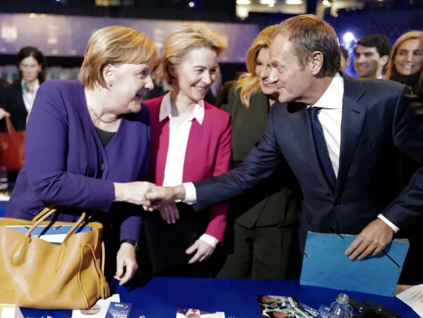 Angela Merkel, alături de Ursula van der Leyen, șefa Comisiei UE și Donald Tusk