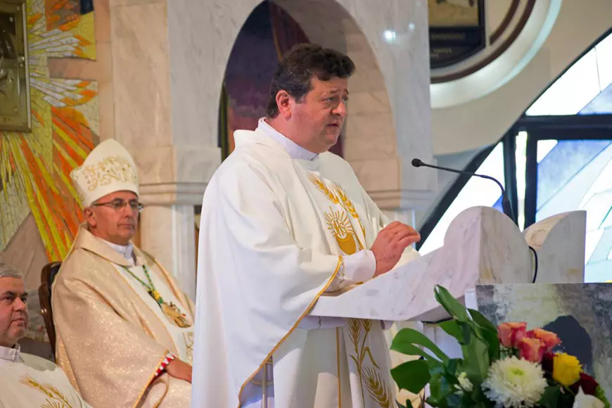 Drumurile credinței care duc la Iași. Episcopia romano-catolică organizează slujbe în limba engleză pentru studenții și muncitorii străini