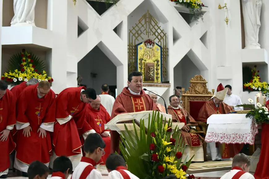 Drumurile credinței care duc la Iași. Episcopia romano-catolică organizează slujbe în limba engleză pentru studenții și muncitorii străini