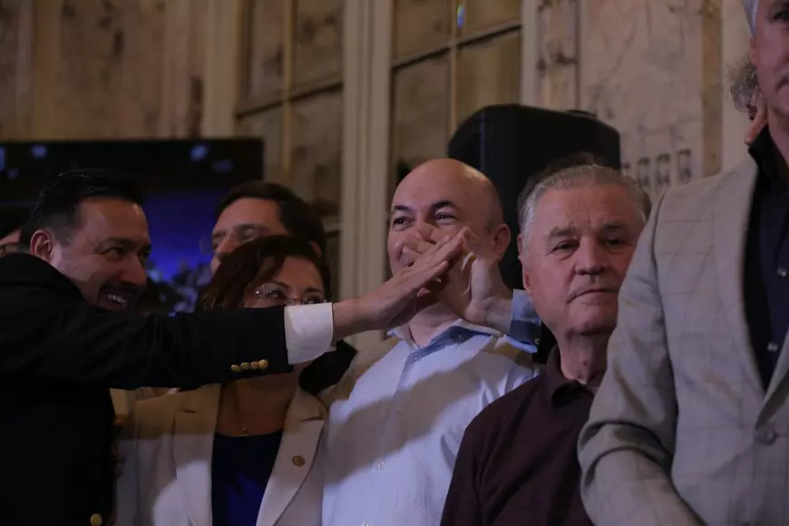 Culisele unei zile lungi la sediul de campanie al PSD și o victorie amară. Cine a stat lângă Dăncilă și cine a ”încins” telefoanele cu primarii