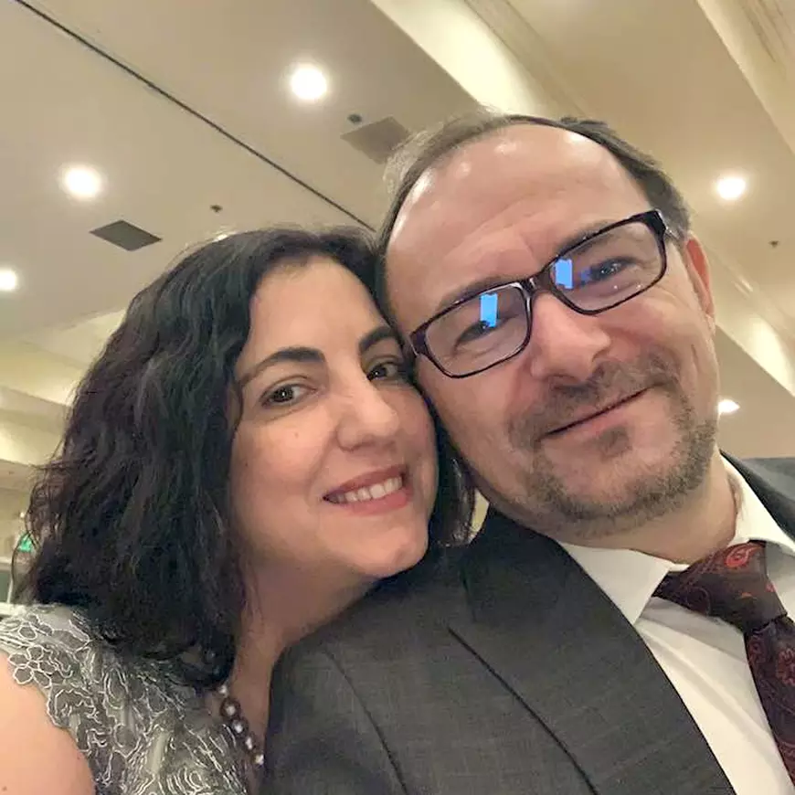 Un medic român educat în SUA, prodecan în California și supraspecializat în cancerul la creier, se chinuie de 12 luni să-și echivaleze studiile în România!