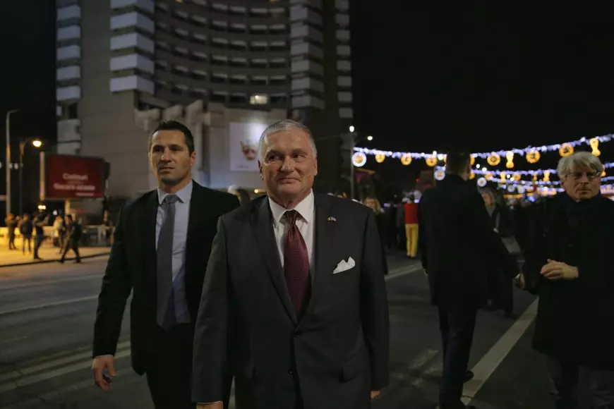 Momente emoționante în Piața Revoluției. S-au citit numele eroilor care au murit în decembrie 1989 în numele libertății