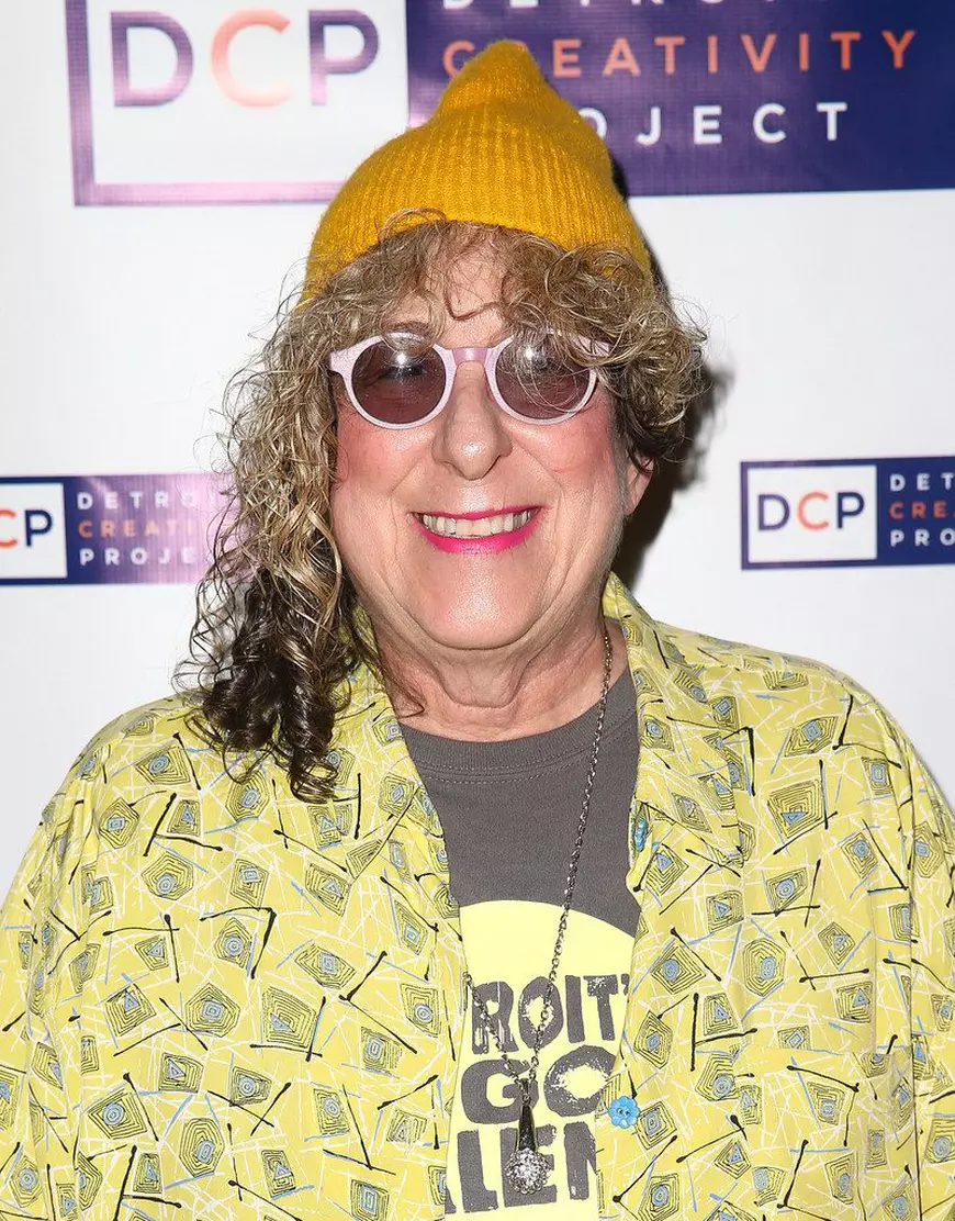 Autoarea melodiei serialului „Friends” a murit în ajunul Crăciunului