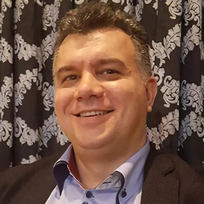 Pilele dezvoltatorilor imobiliari | Cum i-a propus un director Apa Nova unui bucureștean servicii pentru a renunța la plângeri! Procurorii cercetează cazul pentru abuz în serviciu