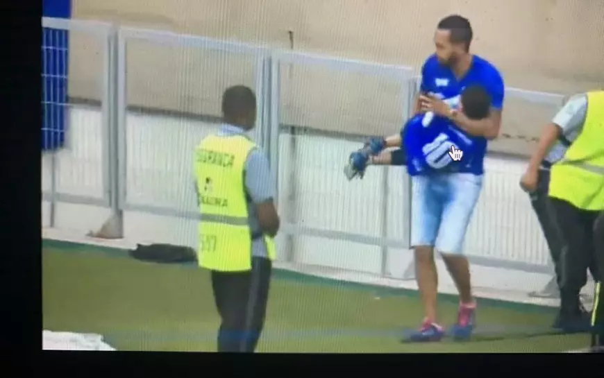 Haos în Brazilia, după retrogradarea istorică a celor de la Cruizeiro Belo Horizonte. Incidente grave, 30 de răniți