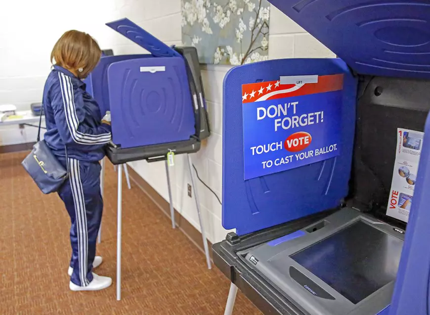 Votul electronic, un vis de un miliard de euro în ţara în care încă se votează în butoaie de murături. INTERVIU cu şeful AEP: „În 2020 vom decide ce sistem alegem - internet sau maşini electronice, ca în SUA”