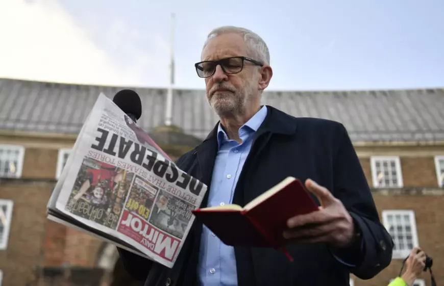 Liderul laburist Jeremy Corbyn a folosit cazul dramatic din spitalul britanic pentru a critica politica guvernului conservator FOTO: EPA