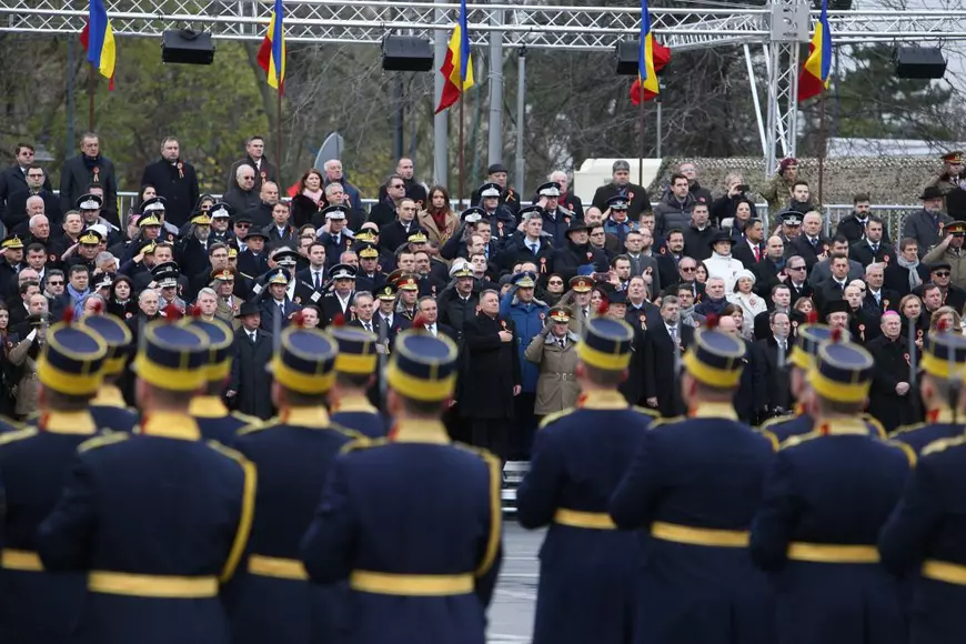 Parada militară de 1 decembrie 2019. Peste 4.000 de militari au defilat pe sub Arcul de Triumf