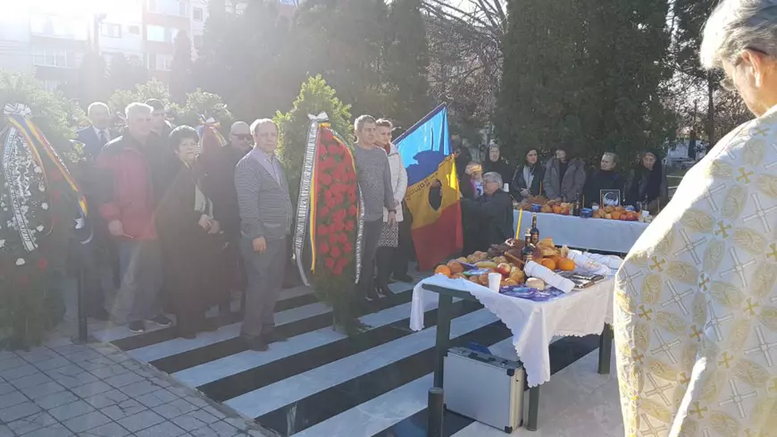 Moment emoționant la Timișoara, la 30 de ani de la declanșarea Revoluției. Timișorenii care au murit pentru libertate, comemorați la Cimitirul Eroilor