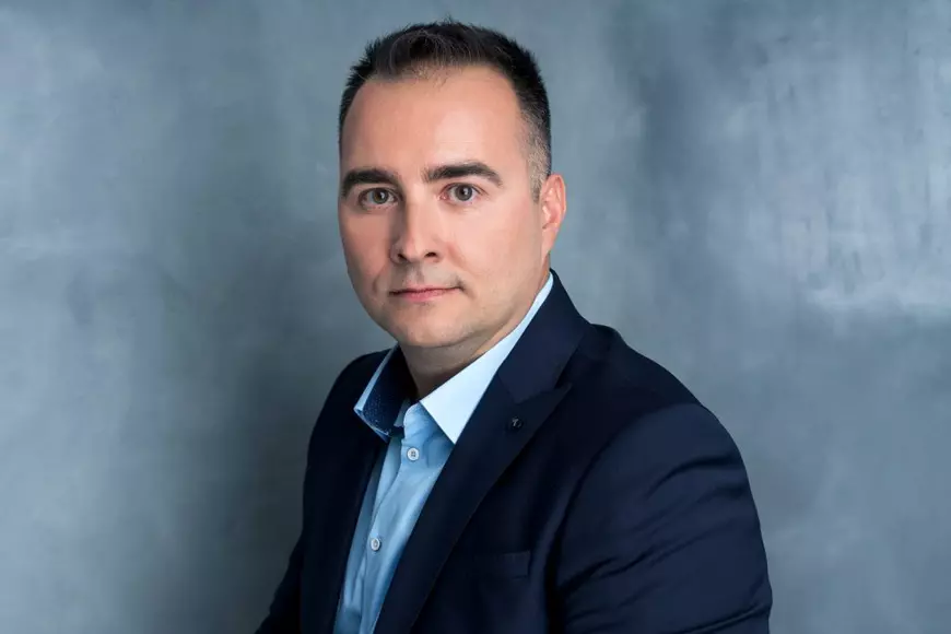 Rareș Năstase și-a dat seama din copilărie că vrea să devină jurnalist de investigații. “Eram un fel de lider de sindicat”