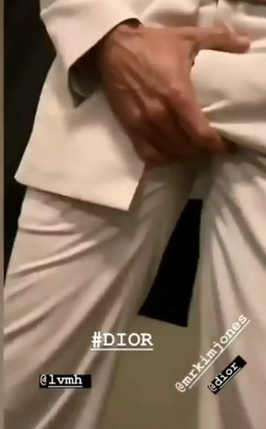 Cum s-a lăsat filmat Ricky Martin. Gestul indecent făcut de artist
