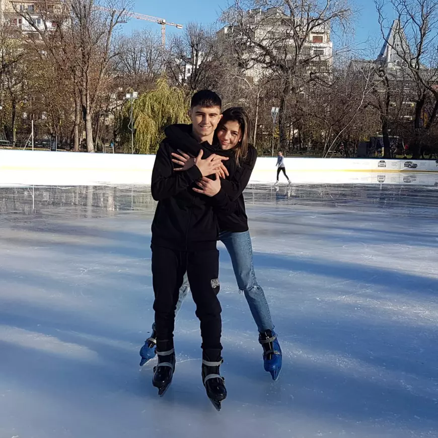 Robert Jitaru și Cristina Cosma, speranțele boxului românesc pentru Tokyo. ﻿De la dansul din ring, la dansul pe gheață