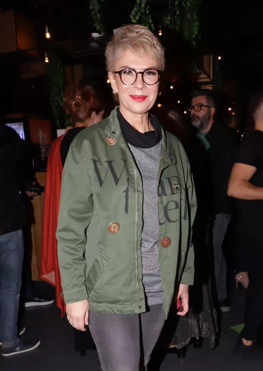 “Nu te pregătesc cărțile de parenting pentru adolescența copilului”.  Cum se înțelege Teo cu fiica ei, Maia, în vârstă de 15 ani