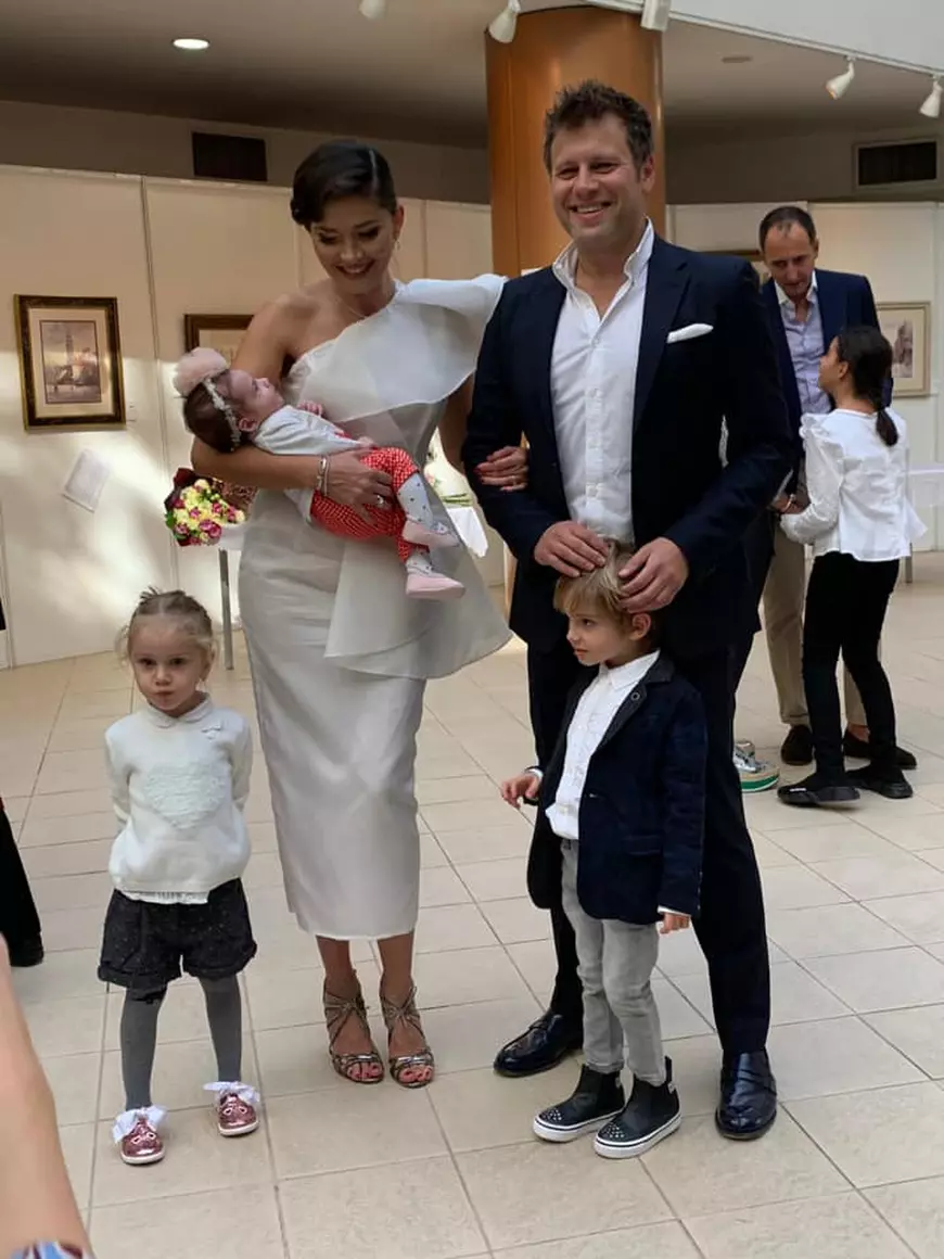 Alina Pușcaș se căsătorește religios cu tatăl copiilor ei, după ce au făcut cununia civilă în mare secret. „Evenimentul va fi unit cu botezul lui Iris”