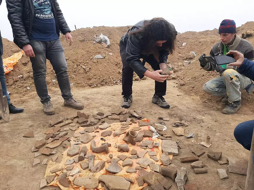 Investitorul care construiește un bloc în situl cetății Tomis, ajutat ”din pix” de Direcția Județeană de Cultură Constanța! I-au făcut ”cadou” aproape 300 de metri pătrați în inima orașului