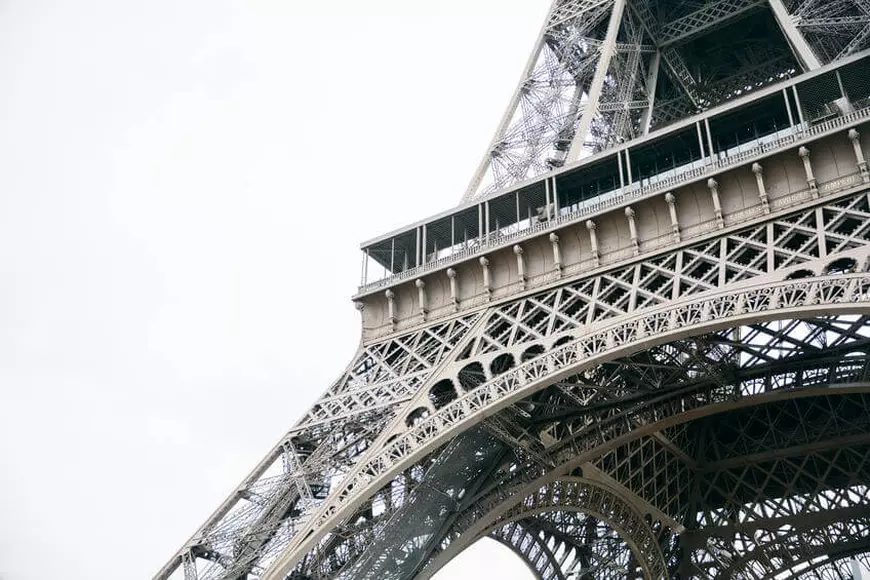 Construcția Turnului din Paris