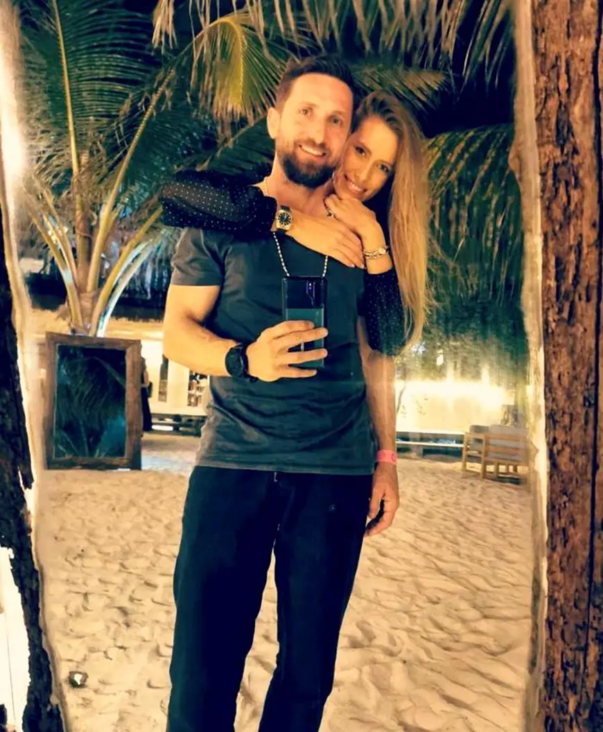 VIDEO/ Dani Oțil este pilot de living. „Ne pregătim de SimRacing, unde încerc să mă calific”