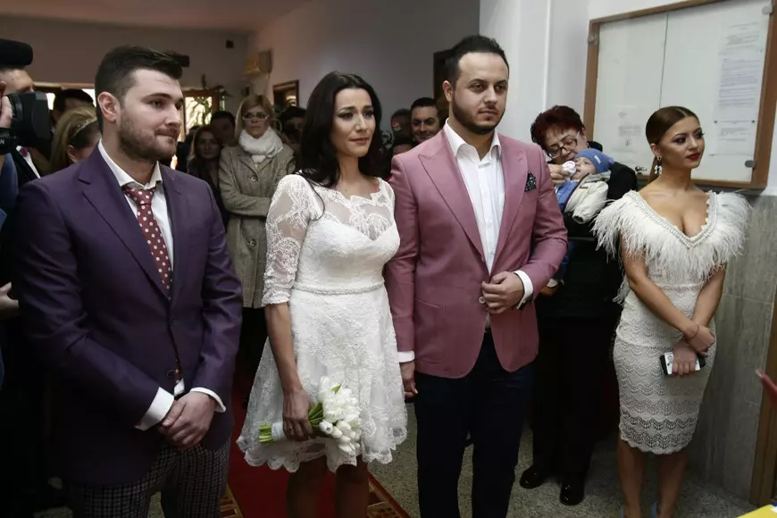 Se descurcă greu cu doi copii, după divorț! Claudia Pătrășcanu așteaptă ca tribunalul să stabilească o pensie alimentară consistentă