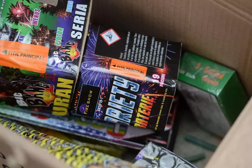 Poliția Română aruncă prosopul în meciul cu petardele. „Coletele din statele UE nu sunt controlate”