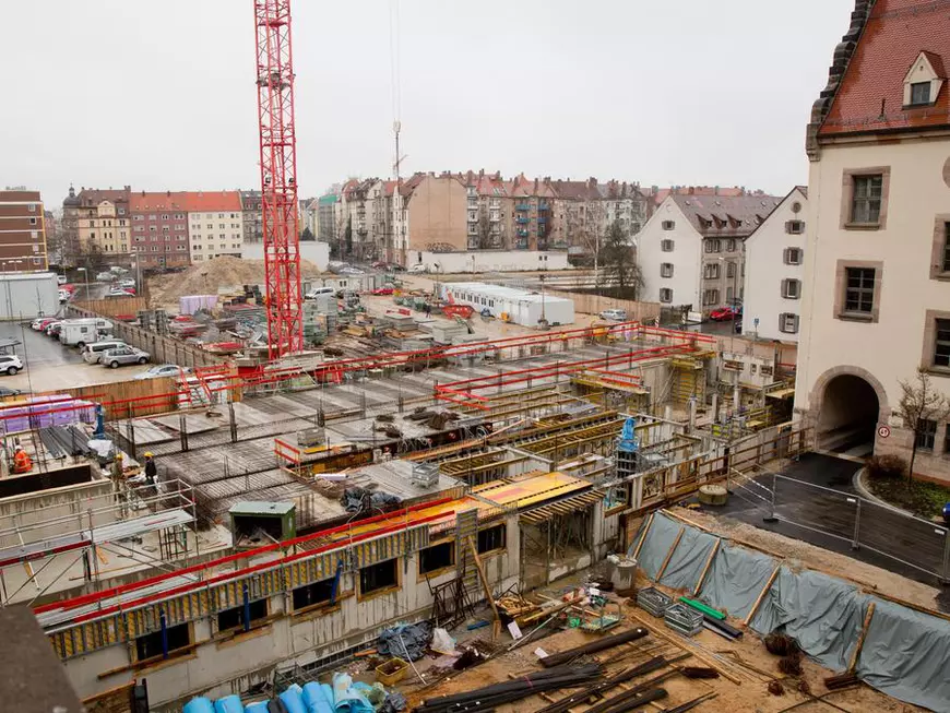 Cum sunt exploatați de către angajatori muncitorii români detașați în industria construcțiilor din Germania: „Exact ca pe sclavi ne-a vândut”