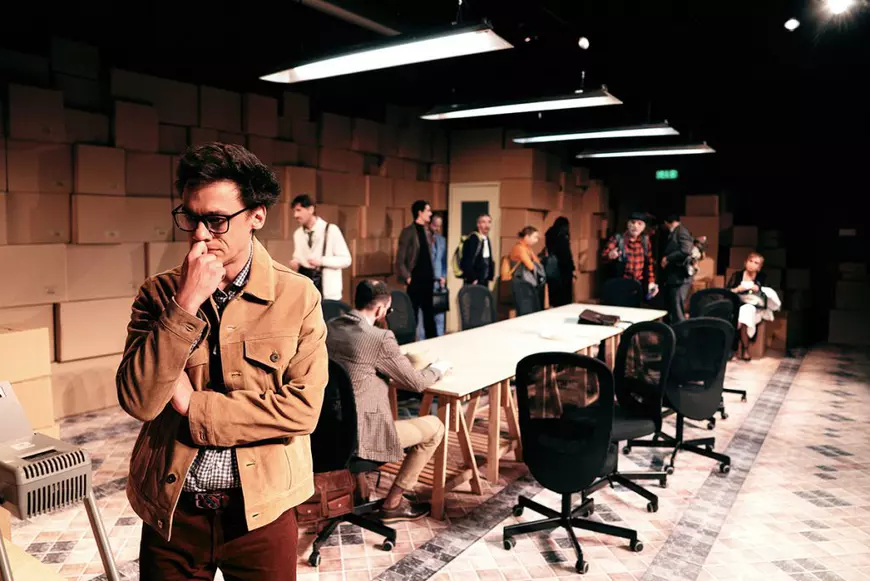 Recomandările culturale ale săptămânii. O poveste faimoasă despre prejudecăți și discriminare în lumea românească