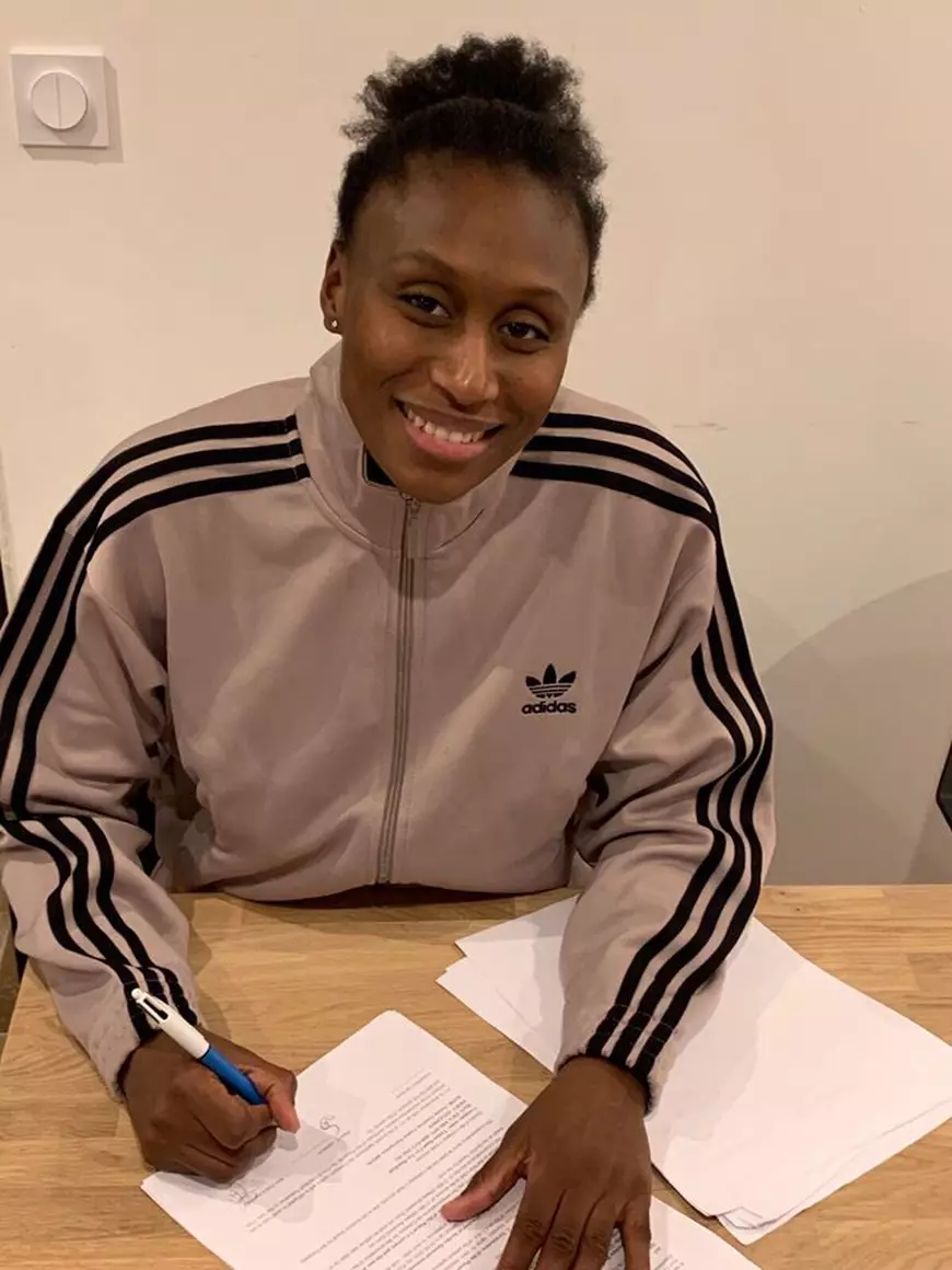 Franțuzoaica Siraba Dembele a semnat cu CSM București. Handbalista e campioană mondială și europeană