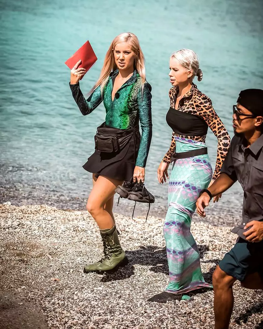 Speak și iubita lui, ceartă cumplită în mijlocul străzii. „Mă iau nervii. E nebună”