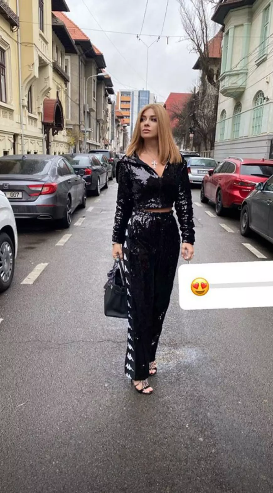 Anamaria Prodan a făcut senzație cu noua ținută. S-a pozat în mijlocul străzii și a publicat imaginea