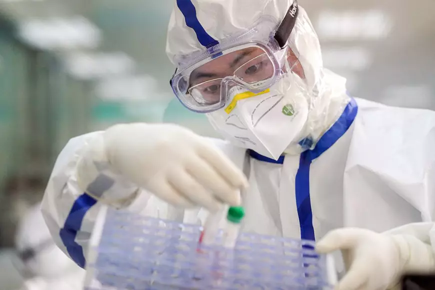 Cum s-au încheiat celelalte epidemii provocate de un coronavirus? Pentru MERS și SARS nu există nici astăzi vaccin sau tratament