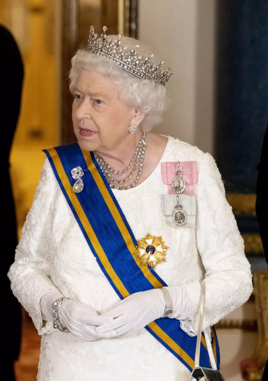 Lovitură pentru prințul Harry și Meghan Markle. Regina le interzice să folosească brandul care le-ar fi adus bani