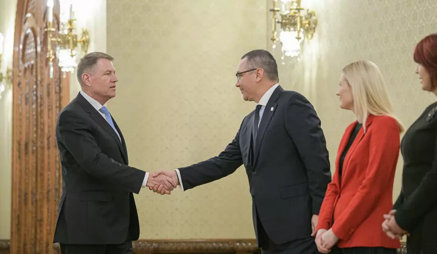 UPDATE | Consultări la Cotroceni, pentru desemnarea unui nou premier. USR l-a propus pe Dacian Cioloş, PMP îl susţine pe Cristian Diaconescu. Ponta spune că el poate face majoritate