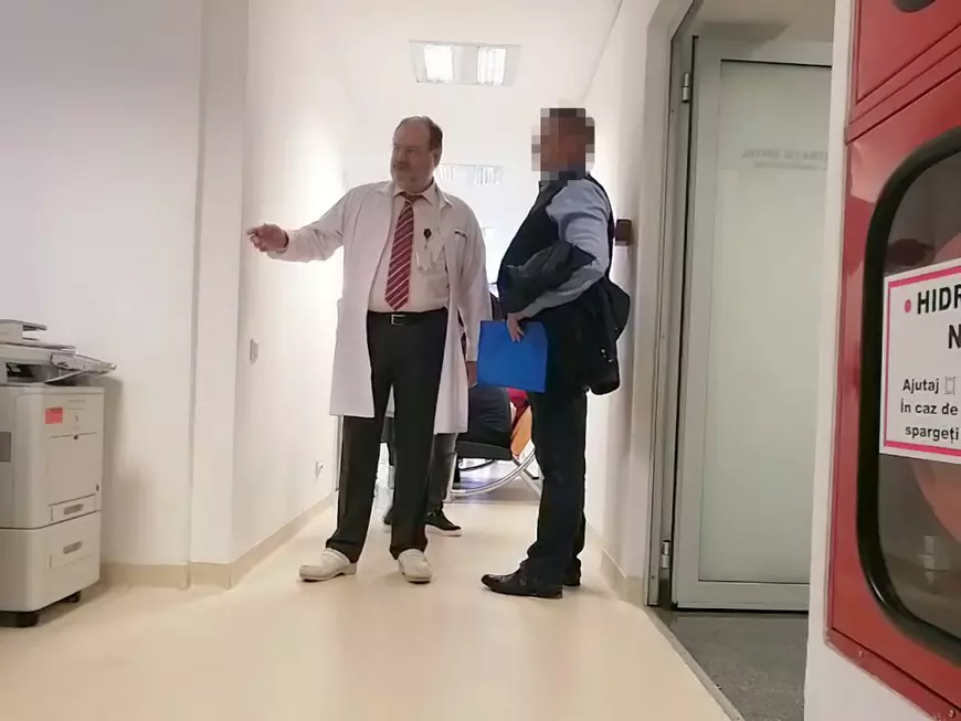 În plină criză coronavirus, Horațiu Moldovan, secretar de stat la Sănătate, termină zilnic programul în minister la ora 14.00 și consultă pacienți la Sanador!