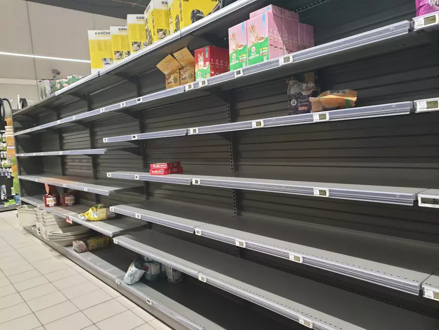 Jurnalul incredibil al unei românce din Franța: “Într-o săptămână am trecut de la seri dansante la izolare. Suntem recunoscători ziariștilor că ne țineți conectați”