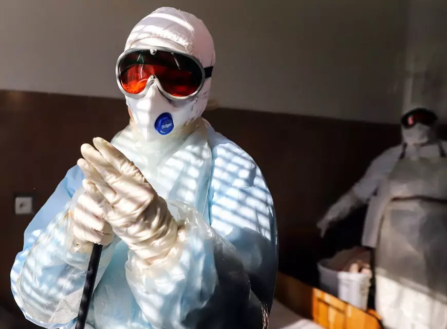 6 superlecturi de weekend.  De la bărbatul fără picioare, cu skateboard, până la rolul învăţământului online în criza de coronavirus