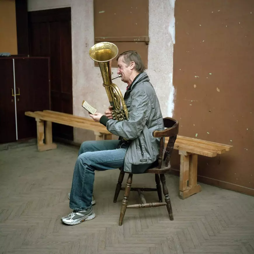 Recomandările culturale ale săptămânii. Filmul Atlantics ne spune un basm contemporan, cu iubiri frânte și muncitori neplătiți de patroni