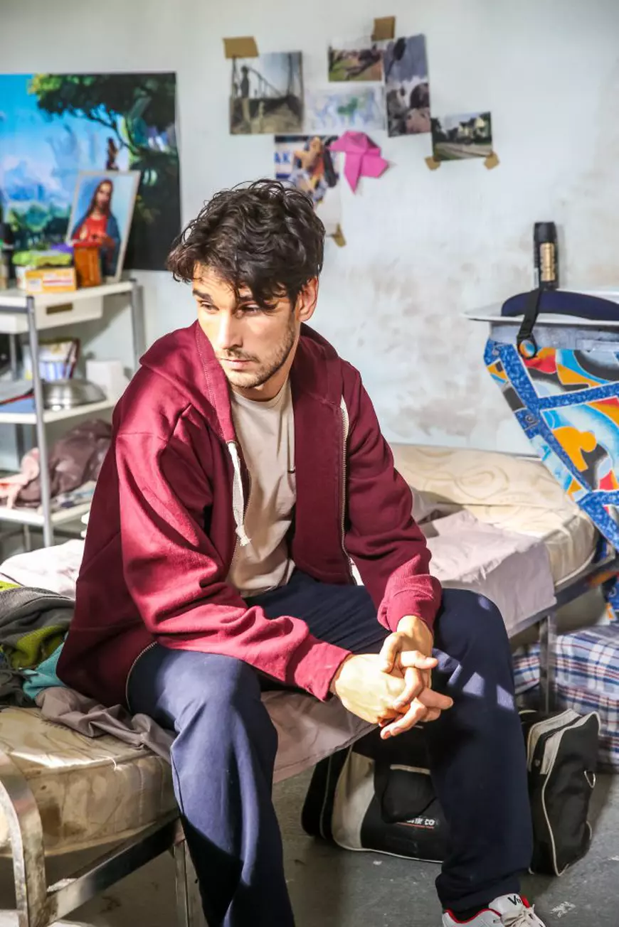 Anghel Damian, scenaristul serialul „Vlad”, a găsit soluția pentru a face față izolării: „Sportul în casă ajunge să fie principalul aliat în lupta mea cu stresul”