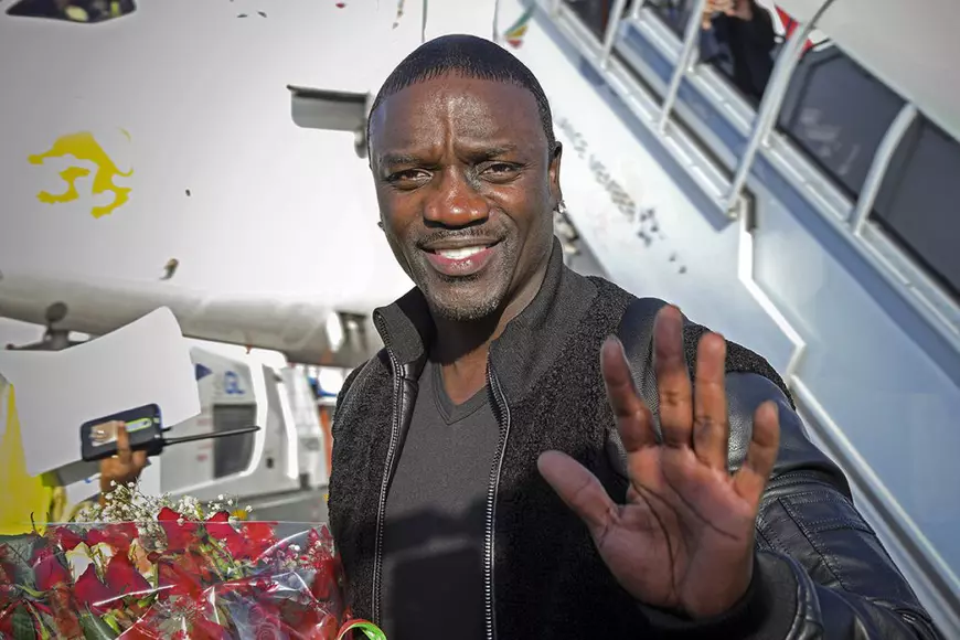 WHO’S HOT, WHO’S NOT | Orașul personal al lui Akon vs nervii nejustificați ai lui Viorel Glăman