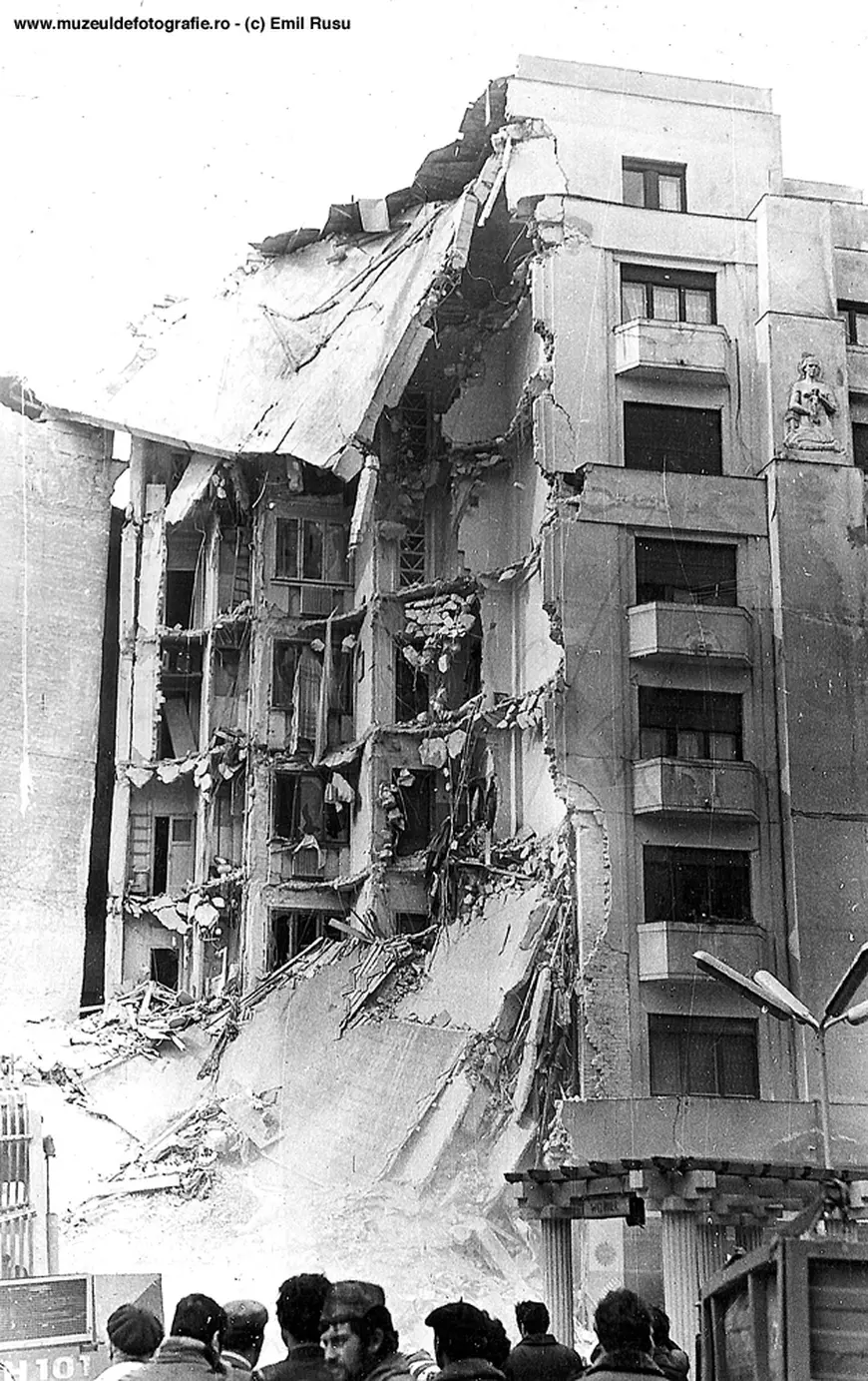 43 de ani de la marele cutremur. Clădiri simbol din București s-au prăbușit total sau parțial. Ce se află azi în locul lor