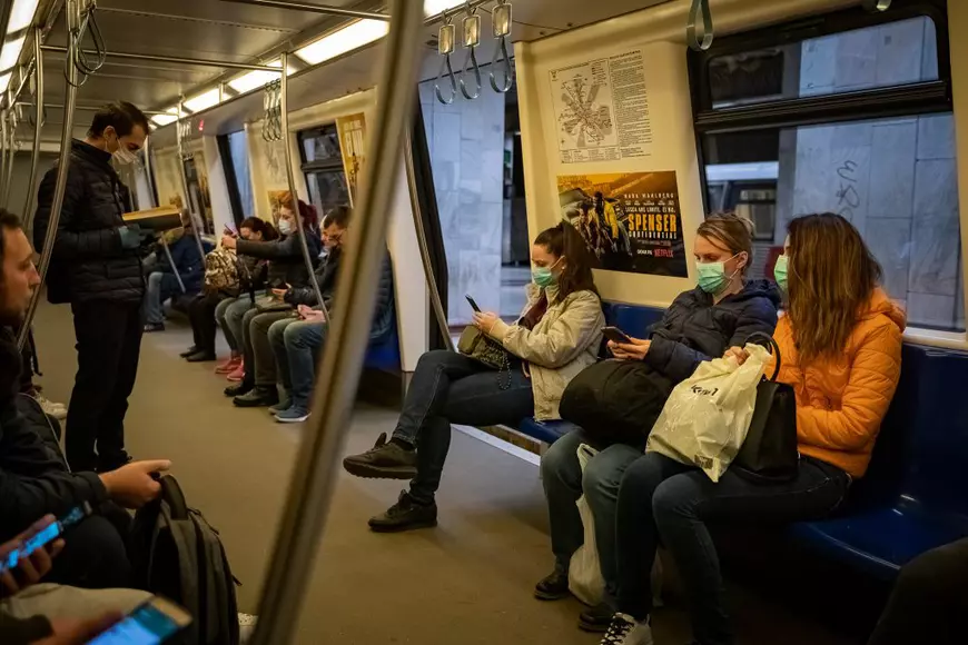 Bucureşti, extremă urgenţă: “De ce să stau în casă? Ce, e război?”