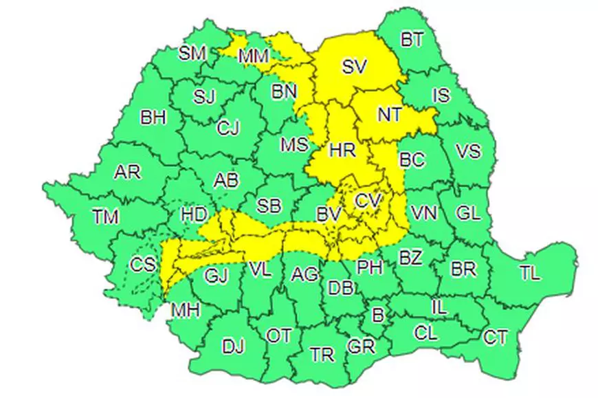 Iarna se întoarce în toiul primăverii. Cod galben de ninsori și viscol în jumătate de țară