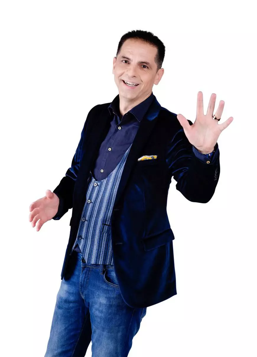 Emisiunea cu măști realizată de Dan Negru a fost cumpărată de un post din Ungaria. „În campania „cumpărați produse românești” să luăm în seamă și programele TV”