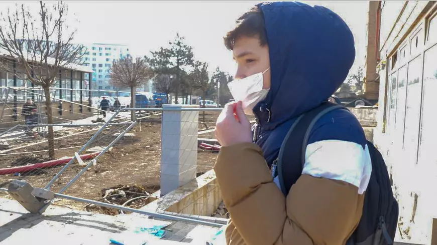 Cum se adaptează bucureștenii la închiderea școlilor și ce părere au despre înmulțirea cazurilor de coronavirus