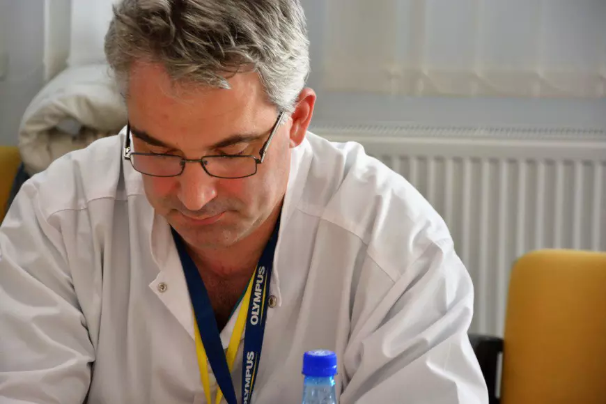 Cazul pastorului mort de COVID-19 și neraportat. Managerul Spitalului din Suceava neagă că a întârziat lista deceselor către DSP: „Voi verifica numele indicat de dumneavoastră”