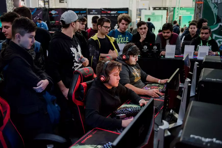 Românii vor să stabilească un record de participare la un maraton de gaming, dar de acasă. ”Vom fi online la fel de mulți cât la un mare festival muzical”