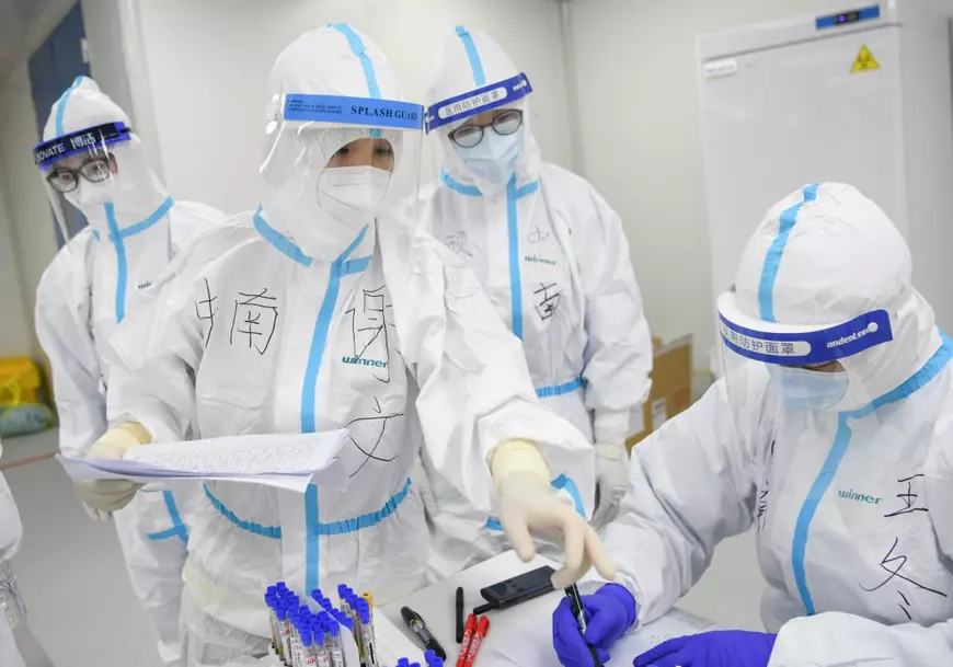 China nu a mai înregistrat de trei zile nici un nou caz de infecții cu coronavirus, în afara provinciei Hubei