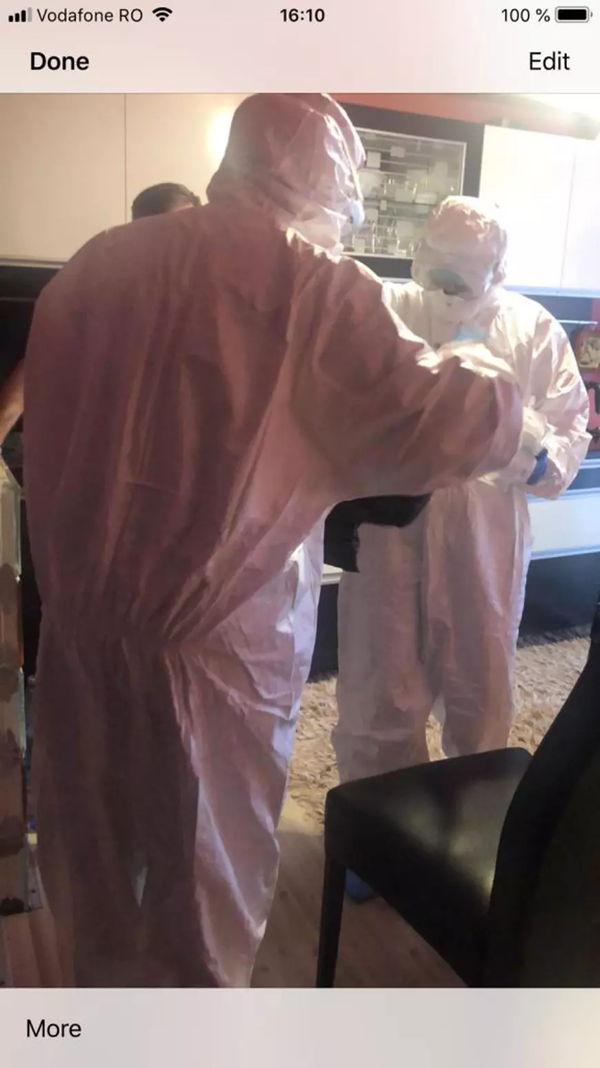 Un cuplu venit din Veneția s-a autoizolat la domiciliu: „Cei de la DSP nici febra nu ne-au luat-o, au venit fără termometru”