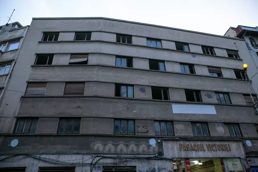 Am fost într-un tur ghidat în cea mai periculoasă zonă a  Bucureștiului. Mituri despre cutremure, demolate de cercetători și ingineri