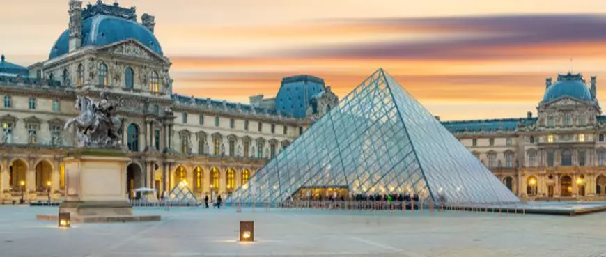 Muzee Paris - Muzeul Luvru din Paris