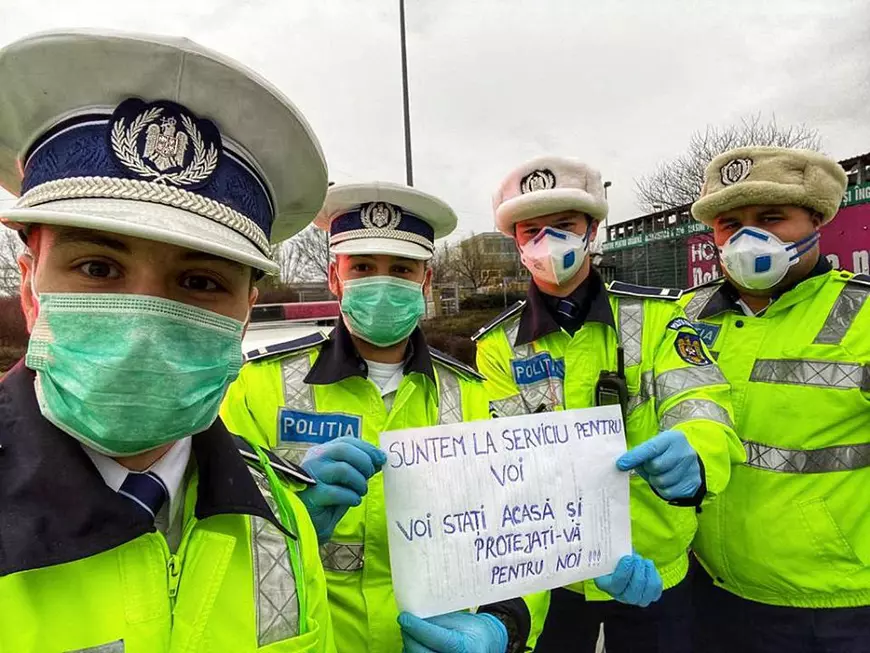 „Noi suntem la spital pentru voi, voi rămâneți acasă pentru noi!”