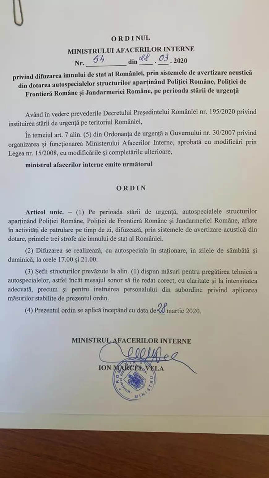 Ordin de la MAI, semnat de Marcel Vela: Maşinile Poliţiei vor difuza în fiecare weekend imnul României